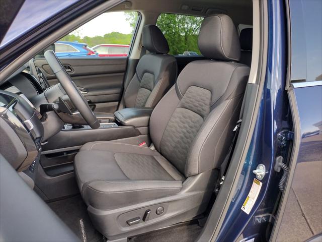 2025 Nissan Pathfinder SV FWD