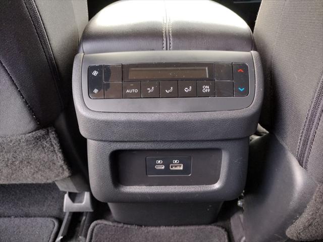2025 Nissan Pathfinder SV FWD