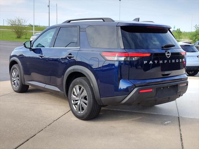 2025 Nissan Pathfinder SV FWD