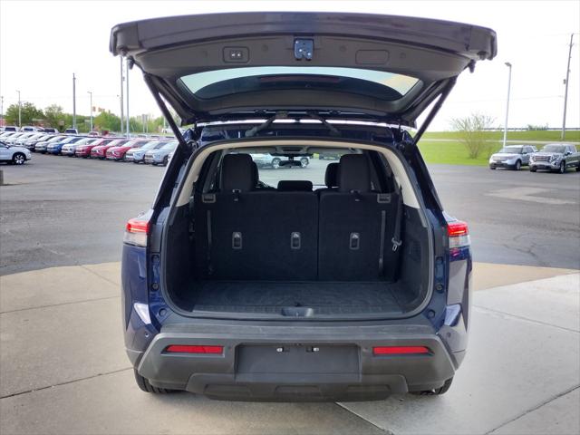 2025 Nissan Pathfinder SV FWD