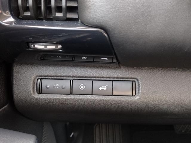 2025 Nissan Pathfinder SV FWD