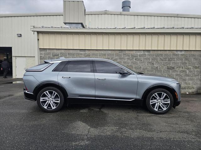 2024 Cadillac iQ Tech w/1SA