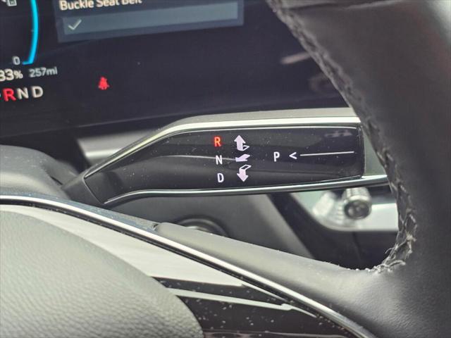 2024 Cadillac iQ Tech w/1SA
