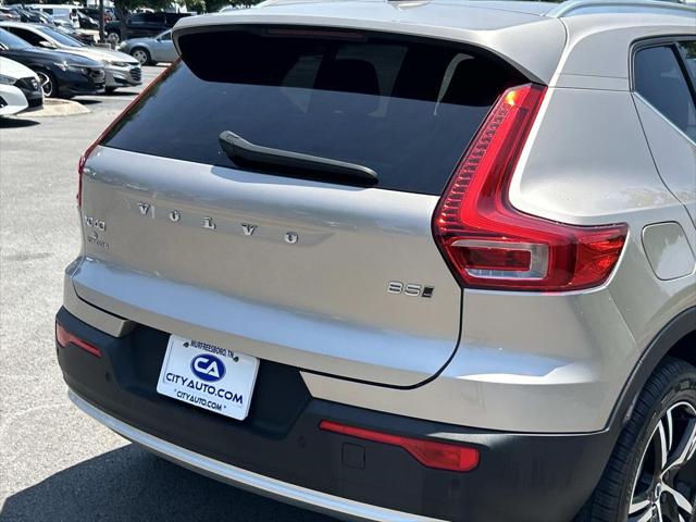 2024 Volvo XC40 B5 Core Bright Theme