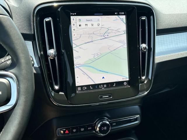 2024 Volvo XC40 B5 Core Bright Theme