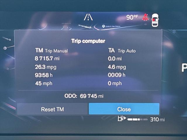 2024 Volvo XC40 B5 Core Bright Theme
