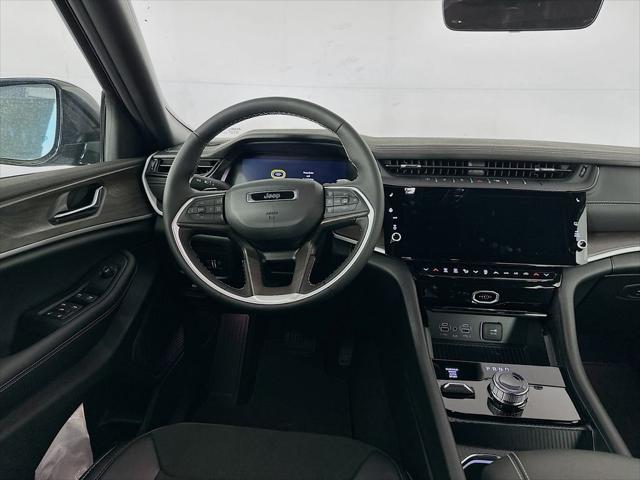 2026 Jeep Grand Cherokee L Altitude 4x4