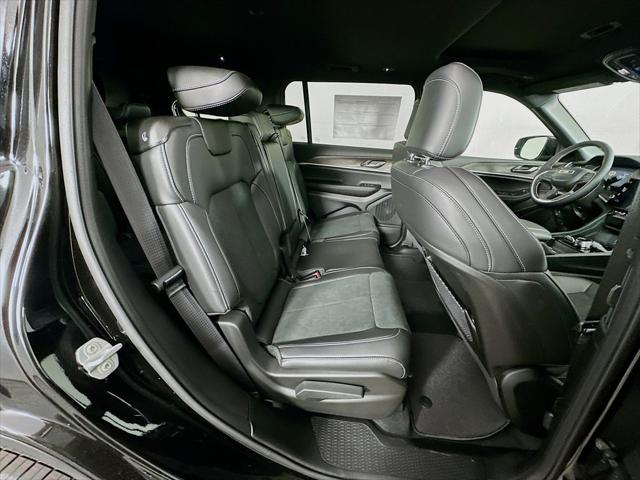 2026 Jeep Grand Cherokee L Altitude 4x4