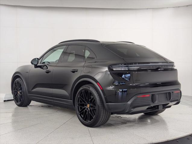 2025 Porsche Macan Electric 4