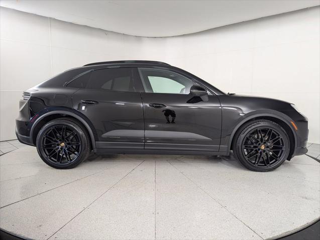 2025 Porsche Macan Electric 4