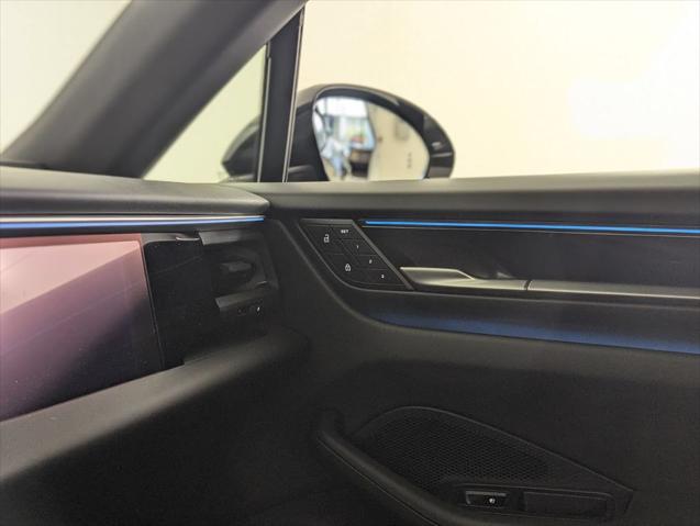 2025 Porsche Macan Electric 4