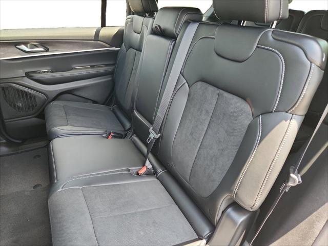 2026 Jeep Grand Cherokee L Altitude 4x2