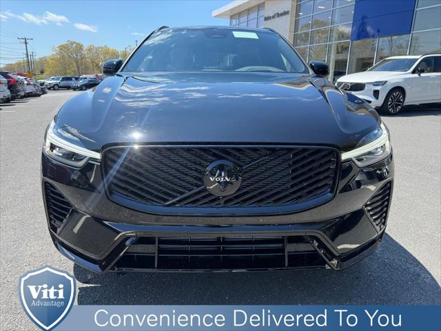 2026 Volvo XC60 Plug-In Hybrid Black Edition Ultra, T8 AWD Electric/Gasoline, Dark