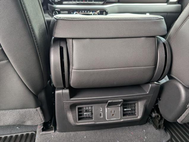 2026 Chevrolet Silverado 3500HD Crew Cab, Long Bed, LT Dual Rear Wheel, RWD