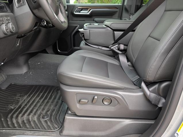 2026 Chevrolet Silverado 3500HD Crew Cab, Long Bed, LT Dual Rear Wheel, RWD