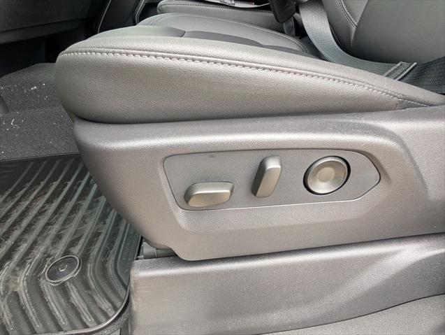 2026 Chevrolet Silverado 3500HD Crew Cab, Long Bed, LT Dual Rear Wheel, RWD