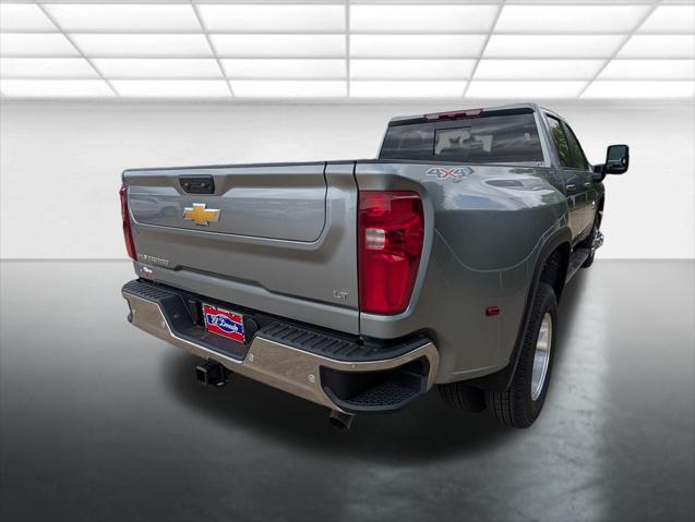 2026 Chevrolet Silverado 3500HD Crew Cab, Long Bed, LT Dual Rear Wheel, RWD