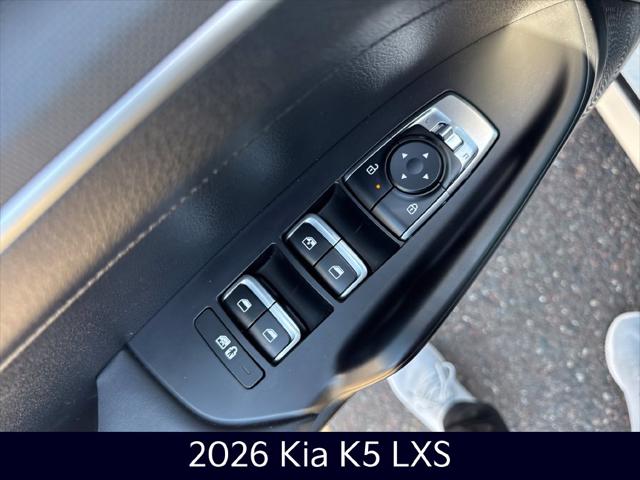 2026 Kia K5 LXS FWD