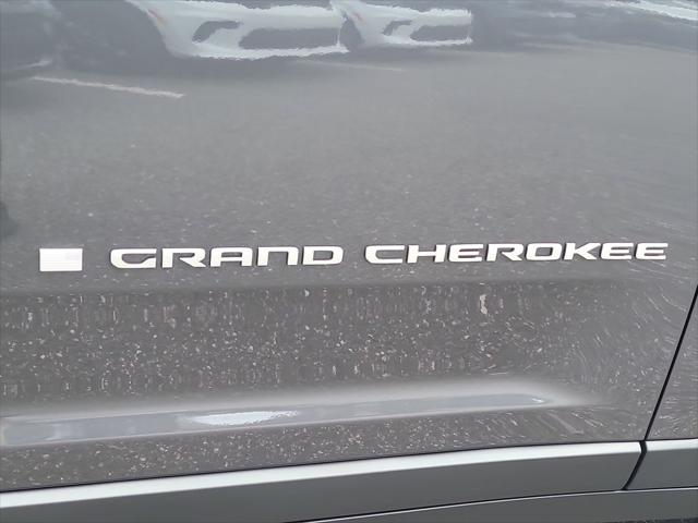 2026 Jeep Grand Cherokee Altitude 4x2