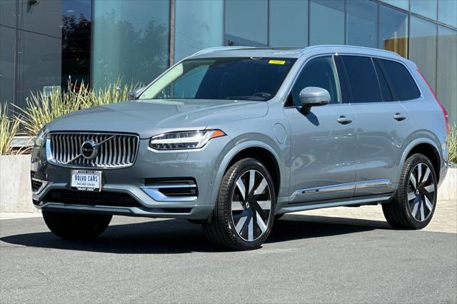 2023 Volvo XC90 Recharge T8 Ultimate Bright Theme 7-Seater