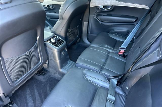 2023 Volvo XC90 Recharge T8 Ultimate Bright Theme 7-Seater