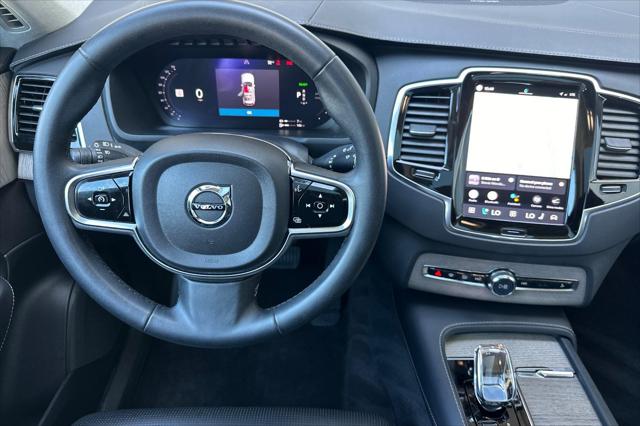 2023 Volvo XC90 Recharge T8 Ultimate Bright Theme 7-Seater