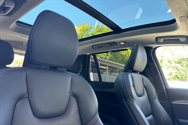 2023 Volvo XC90 Recharge T8 Ultimate Bright Theme 7-Seater