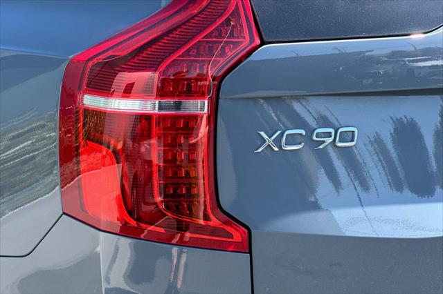 2023 Volvo XC90 Recharge T8 Ultimate Bright Theme 7-Seater
