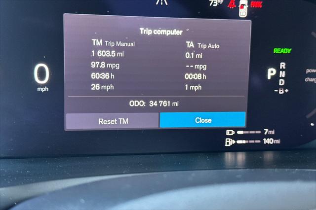 2023 Volvo XC90 Recharge T8 Ultimate Bright Theme 7-Seater