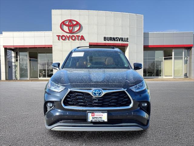 2024 Toyota Highlander Hybrid Platinum