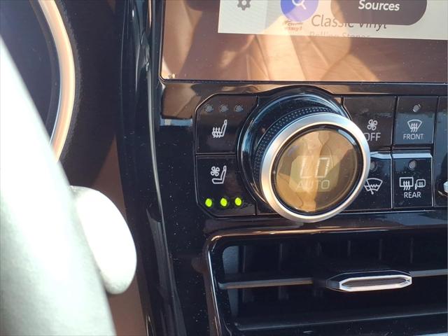 2024 Toyota Highlander Hybrid Platinum