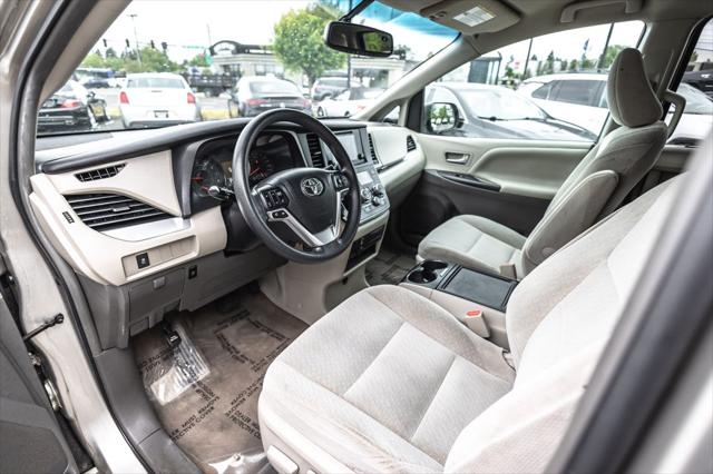 2017 Toyota Sienna LE 8 Passenger