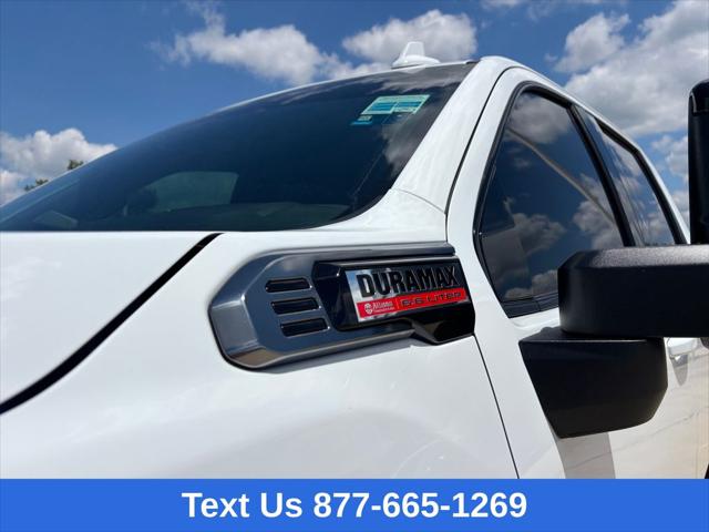 2025 GMC Sierra 2500HD 4WD Crew Cab Standard Bed AT4