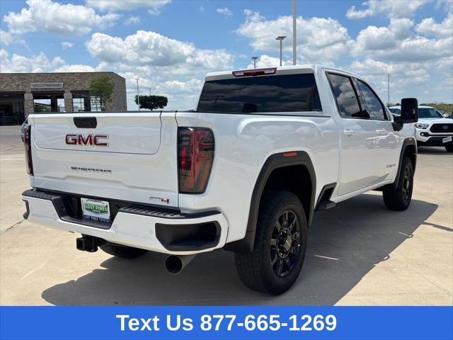 2025 GMC Sierra 2500HD 4WD Crew Cab Standard Bed AT4