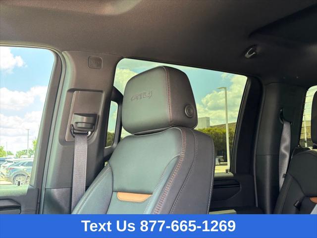 2025 GMC Sierra 2500HD 4WD Crew Cab Standard Bed AT4