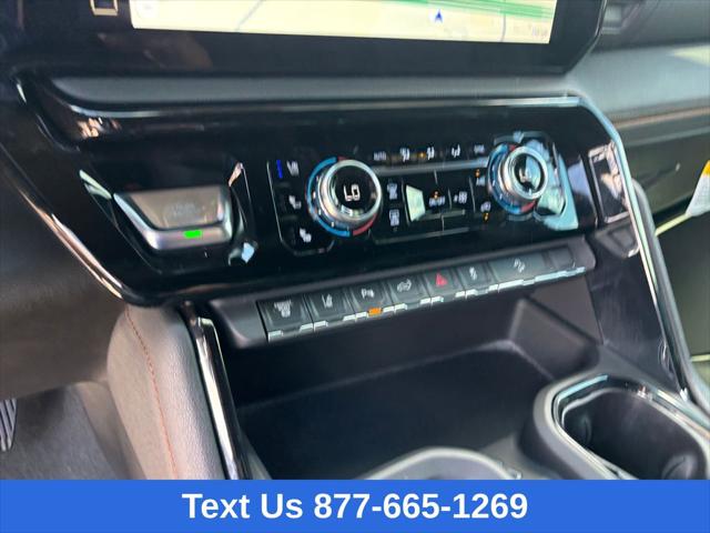 2025 GMC Sierra 2500HD 4WD Crew Cab Standard Bed AT4