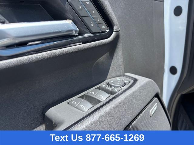2025 GMC Sierra 2500HD 4WD Crew Cab Standard Bed AT4