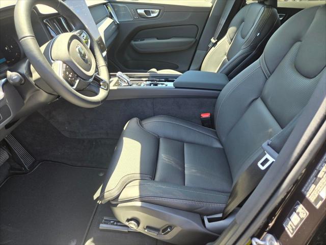 2026 Volvo XC60 B5 Ultra Black Edition