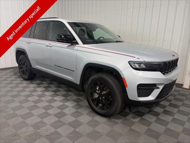 2024 Jeep Grand Cherokee Altitude X 4x4 for sale near Celina, OH