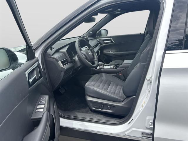 2026 Mitsubishi Outlander LE 1.5T S-AWC