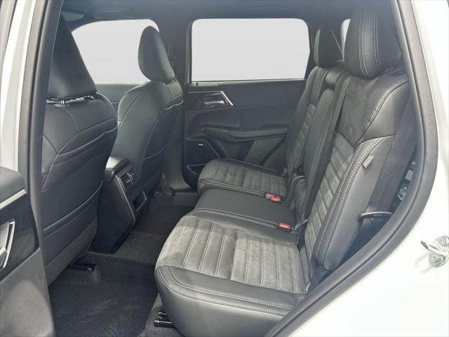 2026 Mitsubishi Outlander LE 1.5T S-AWC