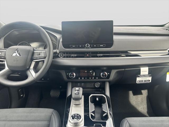 2026 Mitsubishi Outlander LE 1.5T S-AWC