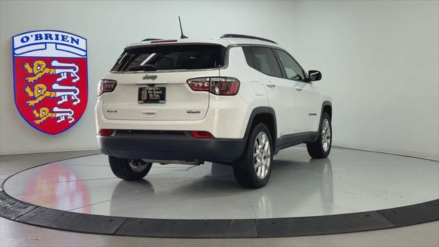 2022 Jeep Compass Latitude Lux 4x4