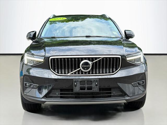 2023 Volvo XC40 B5 Plus Bright Theme