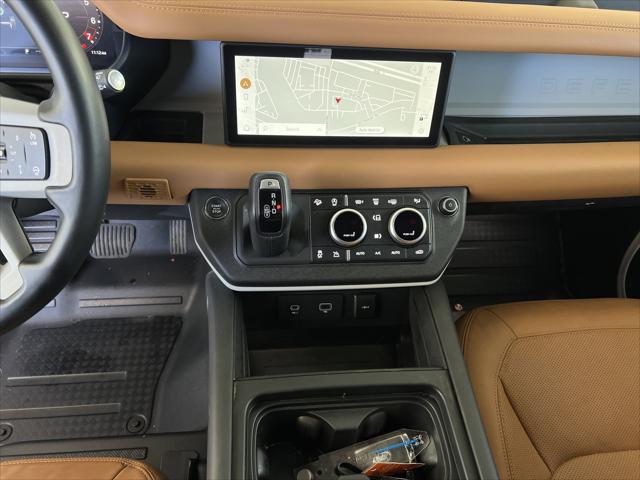 2023 Land Rover Defender 110 SE