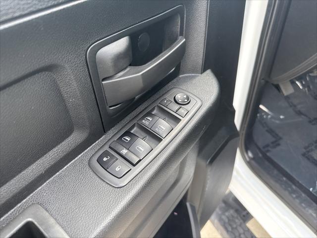 2022 Ram 1500 Classic Tradesman Crew Cab 4x4 5'7" Box