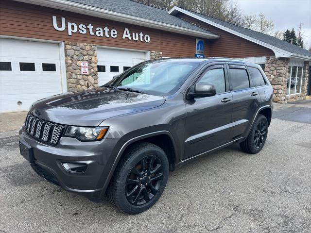 2019 Jeep Grand Cherokee Altitude 4x4 for sale in Saranac Lake, NY