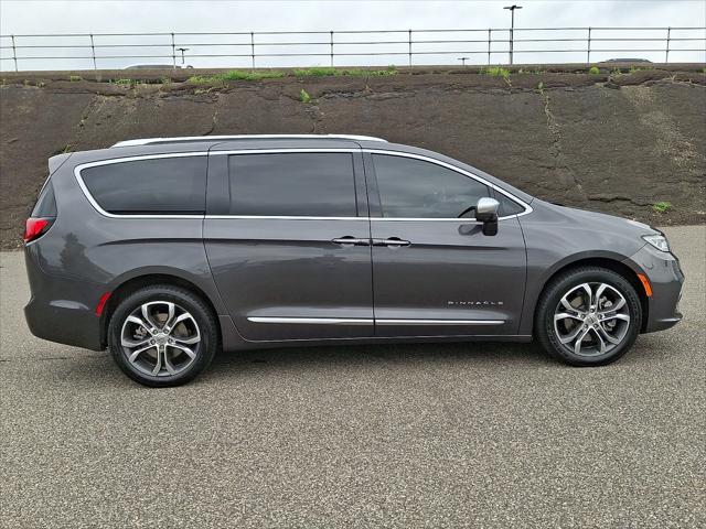 2022 Chrysler Pacifica Pinnacle AWD