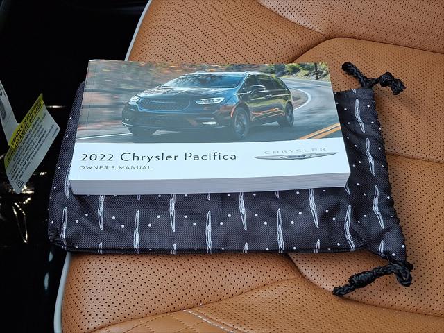 2022 Chrysler Pacifica Pinnacle AWD