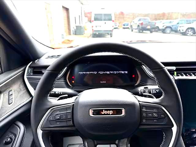 2025 Jeep Grand Cherokee Limited 4x4